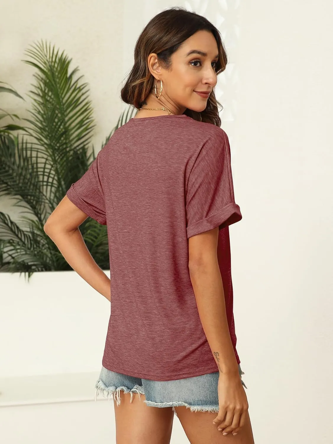 2PCS T Shirts Short Sleeve V Neck Tees Womens Fashion Tops Trendy Soft 2025 Casual Summer Spring Outfits Clothes