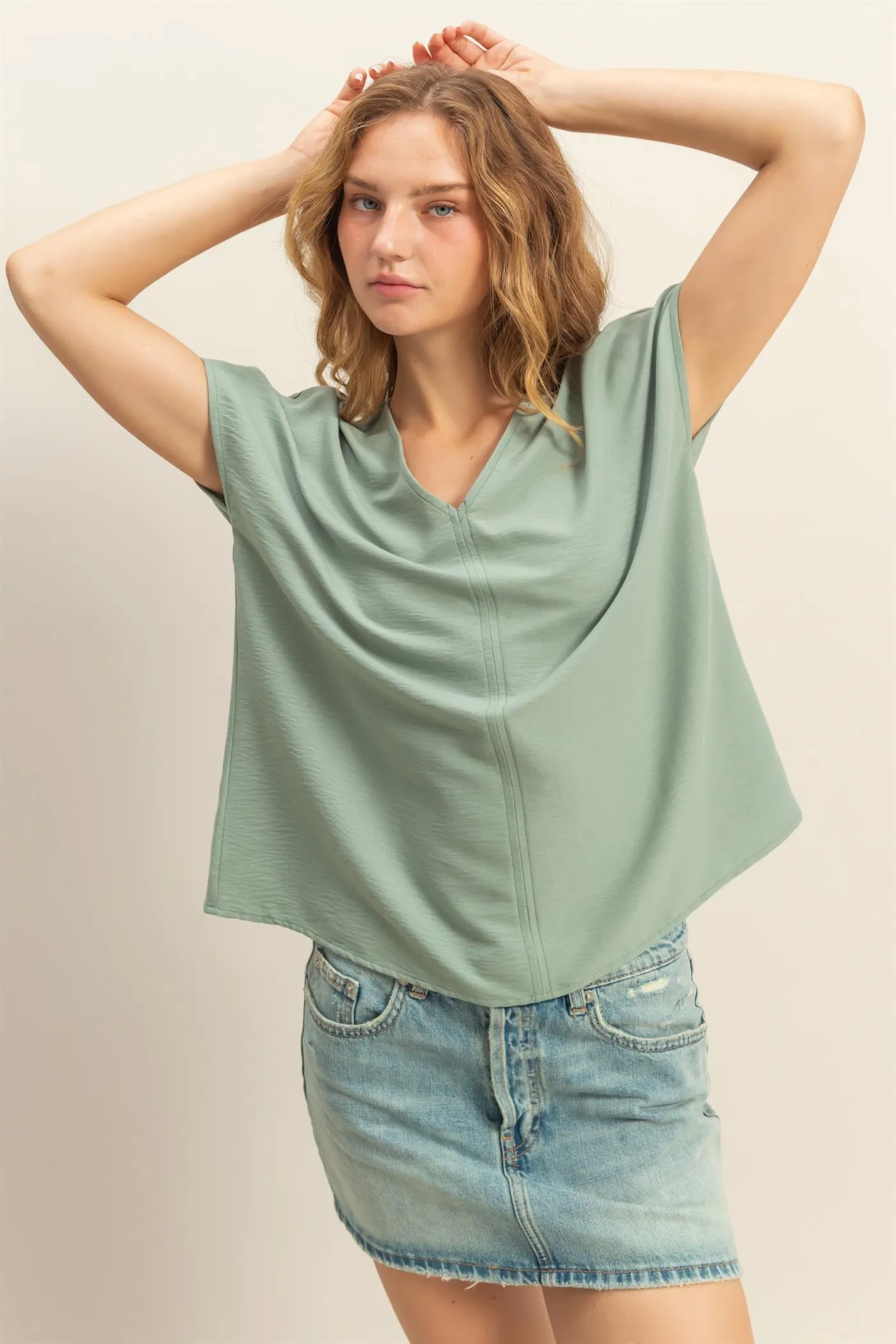 DZ24C059-Woven V-Neck Short Sleeve Tunic Top