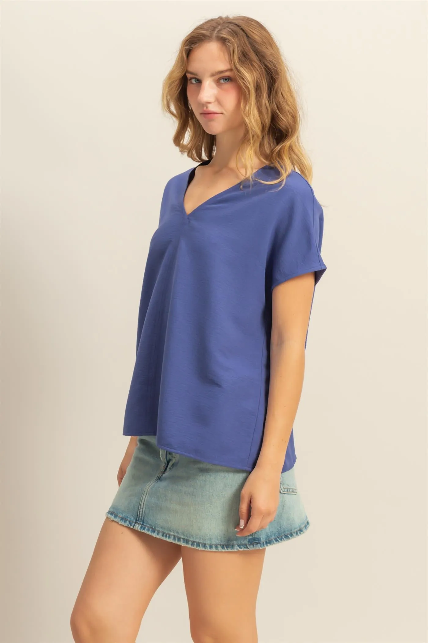 DZ24C059-Woven V-Neck Short Sleeve Tunic Top