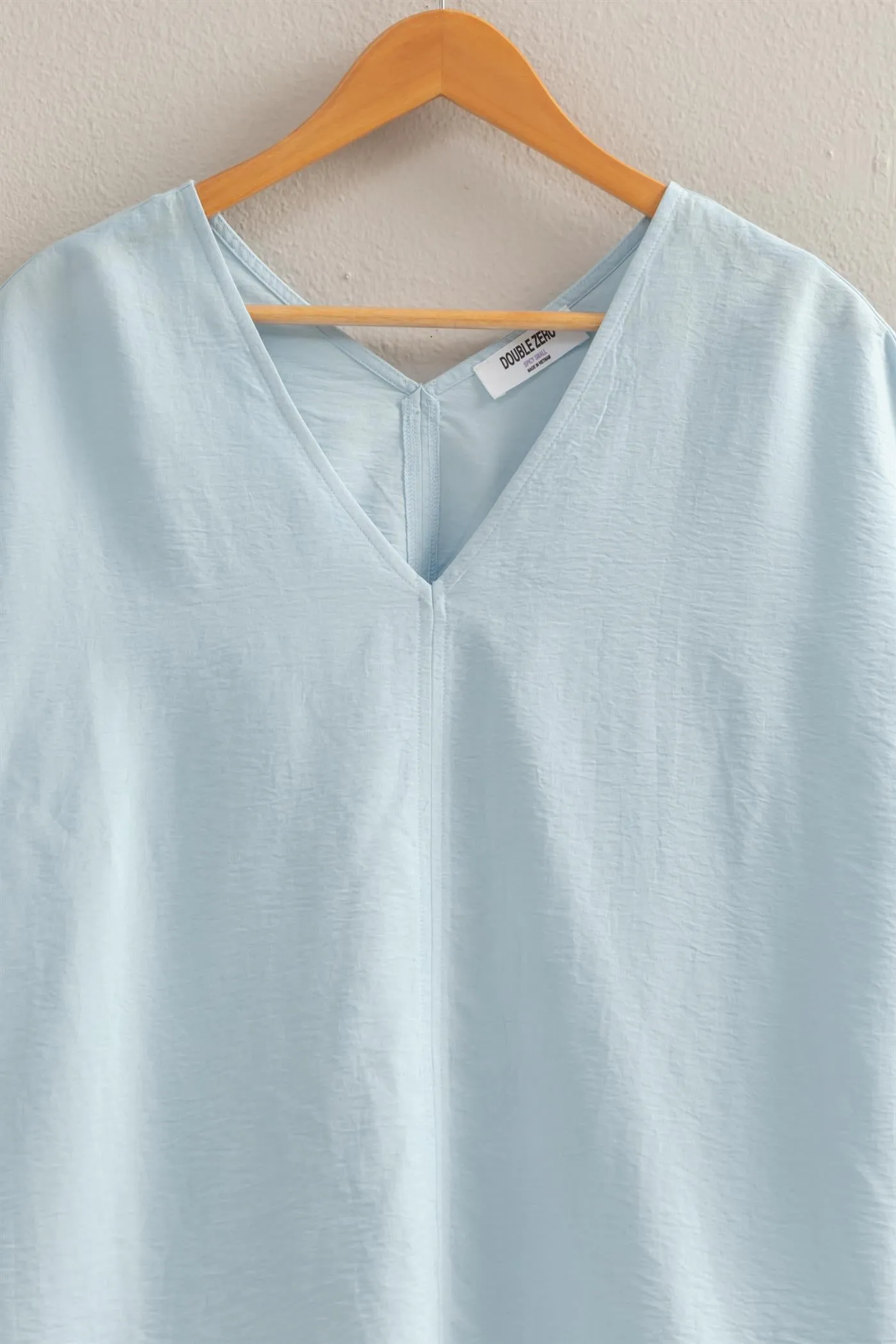 DZ24C059-Woven V-Neck Short Sleeve Tunic Top