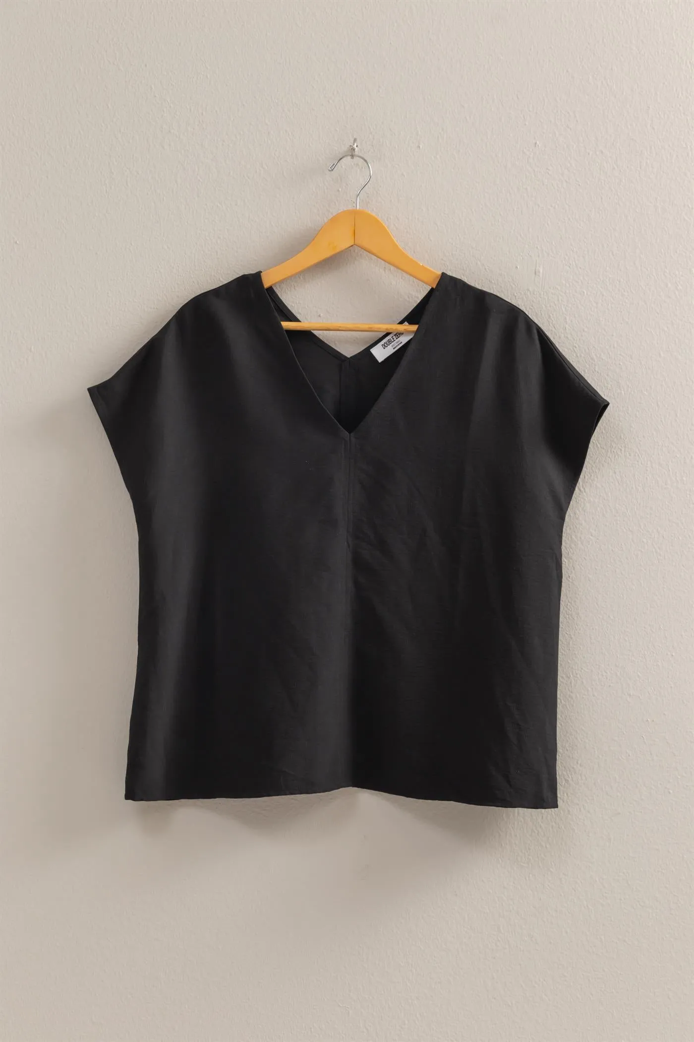 DZ24C059-Woven V-Neck Short Sleeve Tunic Top