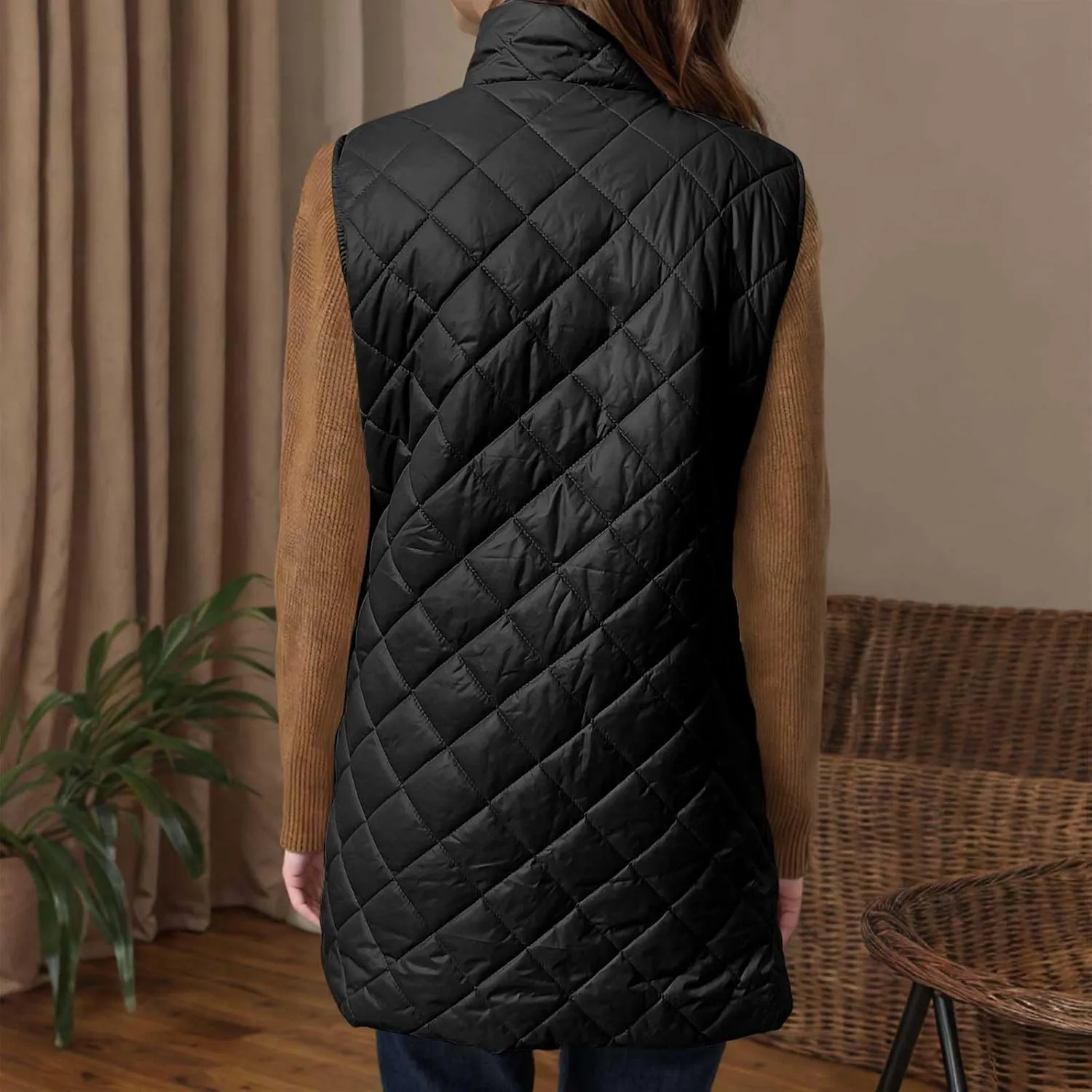 Long Puffer Vest Women Lightweight Quilted Sleeveless Stand Collar Zip Up Puffy Jacket with Pockets Winter Outerwear