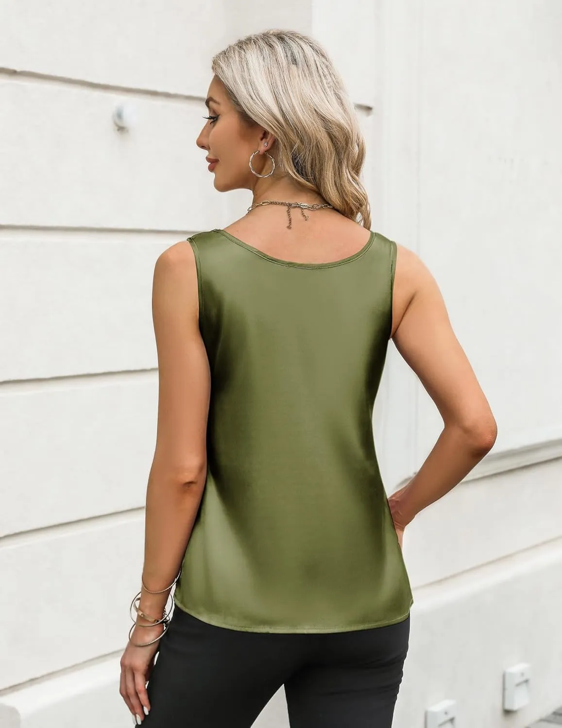 Zeagoo Silk Satin Tank Tops for Women Scoop Neck Sleeveless Camisole Tops 2025 Summer Basic Blouses